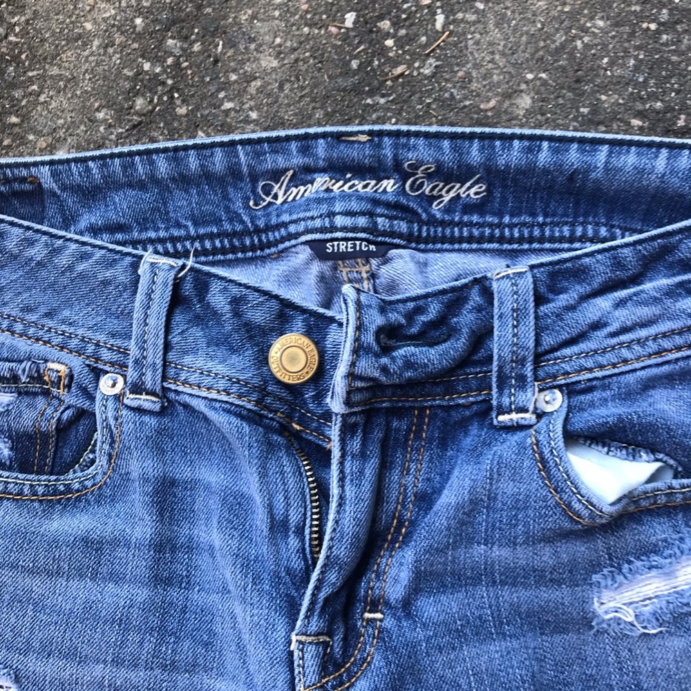 AE JEANS size 4 reg. Length. Stretch
